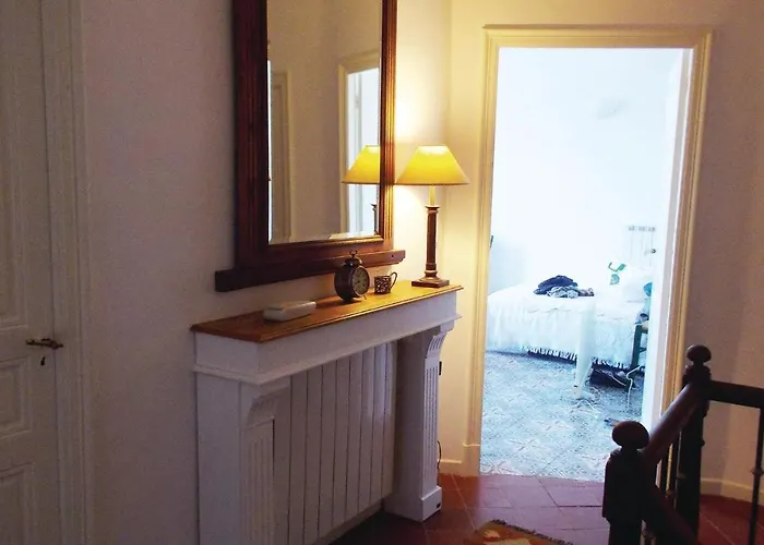 5 Bedroom In